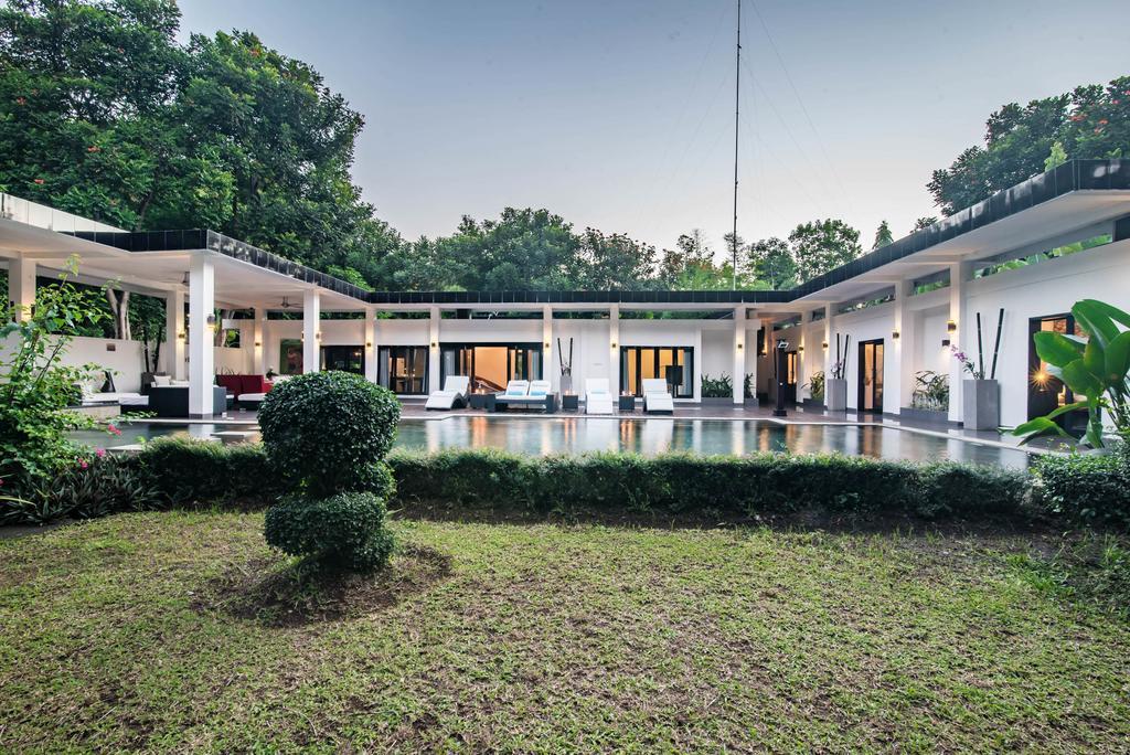 Stunning Villa Lily Lovina Exterior foto